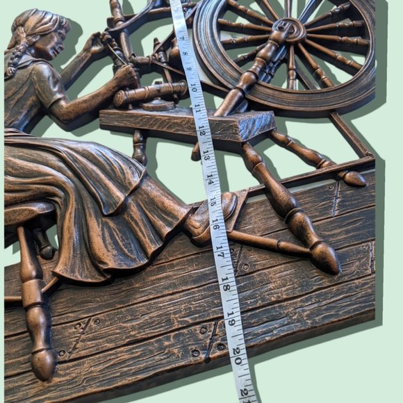 Charming Vintage “Spinning Jenny” Wall Plaque by Coppercraft - Picture 4 of 7
